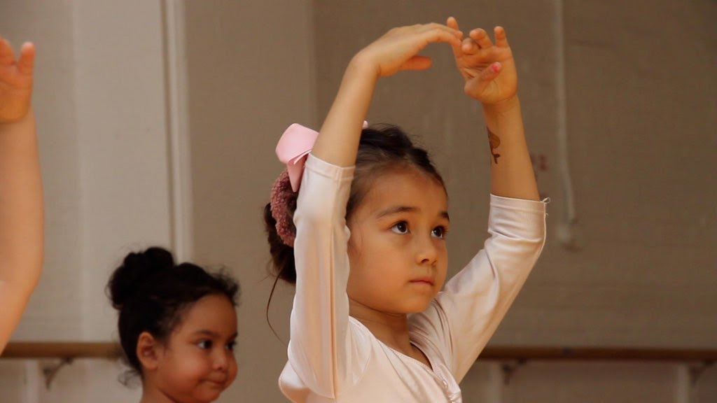 22a8ccfce19c87daedefcd0c1f7bde5ede55f138-10